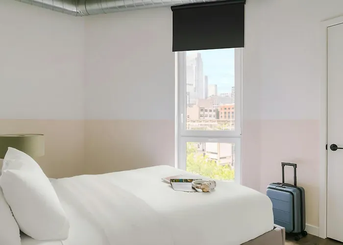 Sonder By Marriott Bonvoy The Opal River North Aparthotel Chicago